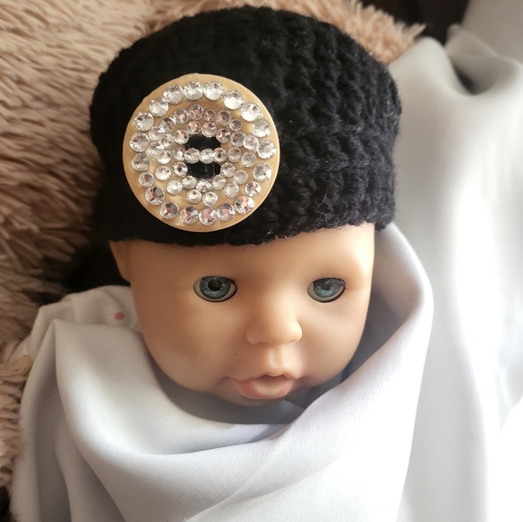 Crochet Baby Beanie hat 6-12months - Picture 1 of 7